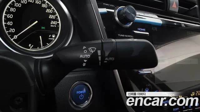 2019 Toyota Camry (XV70) 2.5 XLE Hybrid Sold VIN JTNB21HK5K3014407 – dashboard 2019 Toyota Camry (XV70) 2.5 XLE Hybrid Sold VIN JTNB21HK5K3014407 – dashboard