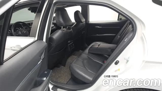 2019 Toyota Camry (XV70) 2.5 XLE Hybrid Sold VIN JTNB21HK5K3014407 – trunk area 2019 Toyota Camry (XV70) 2.5 XLE Hybrid Sold VIN JTNB21HK5K3014407 – trunk area