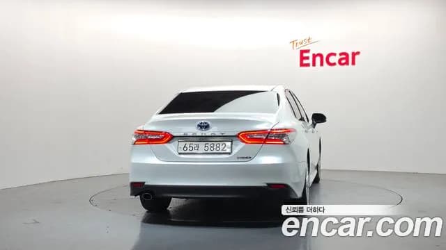 2019 Toyota Camry (XV70) 2.5 XLE Hybrid Sold VIN JTNB21HK5K3014407 – photo 13 2019 Toyota Camry (XV70) 2.5 XLE Hybrid Sold VIN JTNB21HK5K3014407 – photo 13