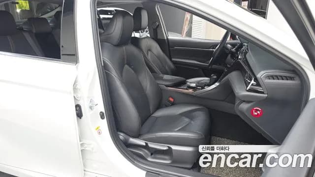 2019 Toyota Camry (XV70) 2.5 XLE Hybrid Sold VIN JTNB21HK5K3014407 – photo 18 2019 Toyota Camry (XV70) 2.5 XLE Hybrid Sold VIN JTNB21HK5K3014407 – photo 18