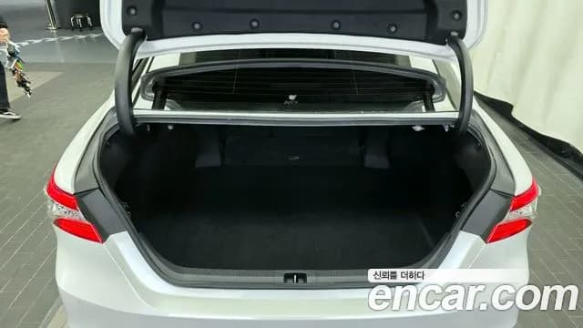 2019 Toyota Camry (XV70) 2.5 XLE Hybrid Sold VIN JTNB21HK9K3023854 – side profile 2019 Toyota Camry (XV70) 2.5 XLE Hybrid Sold VIN JTNB21HK9K3023854 – side profile