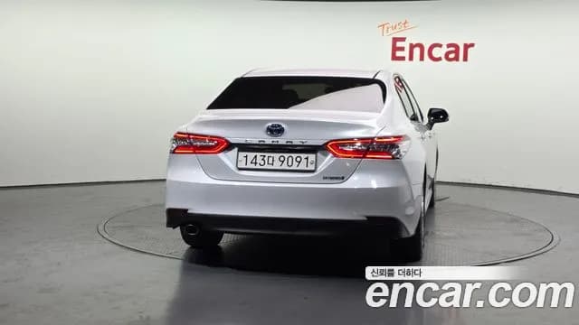 2020 Toyota Camry (XV70) 2.5 XLE Hybrid Sold VIN JTNB21HKXL3077973 – side profile 2020 Toyota Camry (XV70) 2.5 XLE Hybrid Sold VIN JTNB21HKXL3077973 – side profile