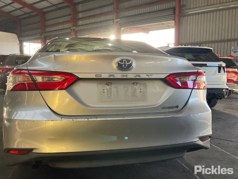 2019 Toyota Camry Used VIN JTNB23HKX03035813 – trunk area 2019 Toyota Camry Used VIN JTNB23HKX03035813 – trunk area