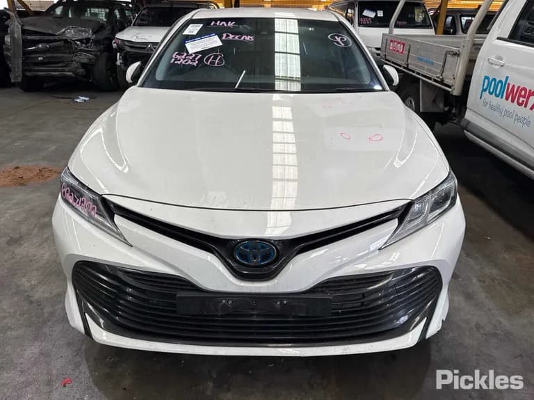 2020 Toyota Camry Used VIN JTNBA3HK303002476 – trunk area 2020 Toyota Camry Used VIN JTNBA3HK303002476 – trunk area