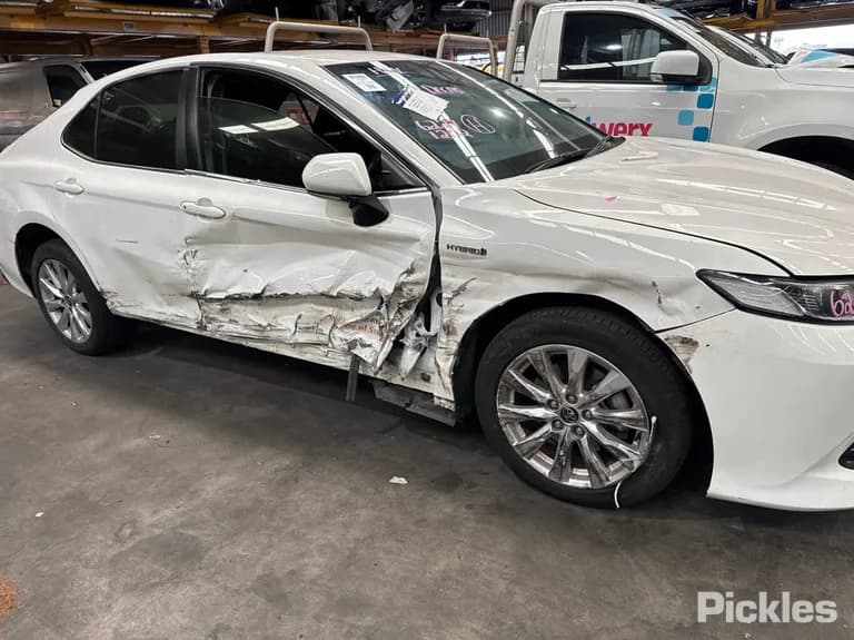 2020 Toyota Camry Used VIN JTNBA3HK303002476 – photo 25 2020 Toyota Camry Used VIN JTNBA3HK303002476 – photo 25