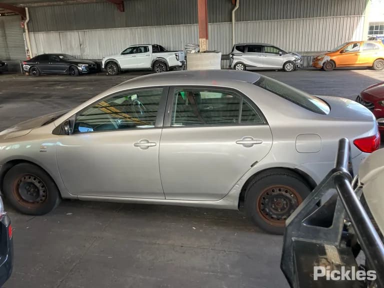2007 Toyota Corolla Used VIN JTNBU52E002006982 – engine bay 2007 Toyota Corolla Used VIN JTNBU52E002006982 – engine bay