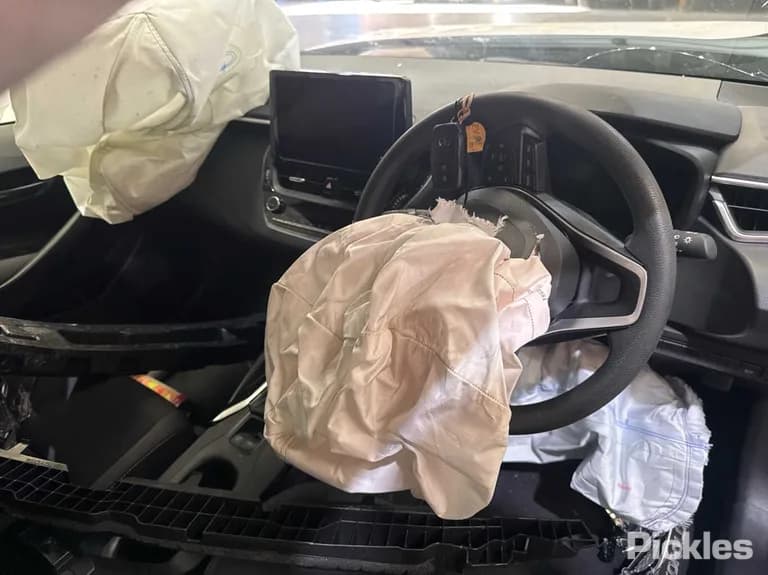 2025 Toyota Corolla Used VIN JTNKE3BE203549102 – dashboard 2025 Toyota Corolla Used VIN JTNKE3BE203549102 – dashboard