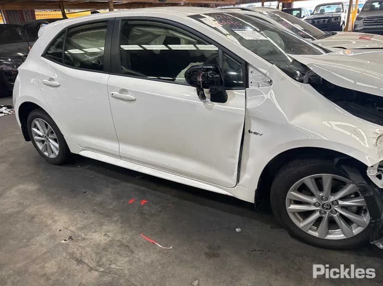 2025 Toyota Corolla Used VIN JTNKE3BE203549102 – undercarriage 2025 Toyota Corolla Used VIN JTNKE3BE203549102 – undercarriage