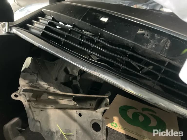 2014 Toyota Corolla Used VIN JTNKU3JE00J059340 – front exterior 2014 Toyota Corolla Used VIN JTNKU3JE00J059340 – front exterior