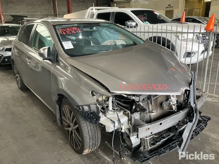 2014 Toyota Corolla Used VIN JTNKU3JE00J059340 – undercarriage 2014 Toyota Corolla Used VIN JTNKU3JE00J059340 – undercarriage
