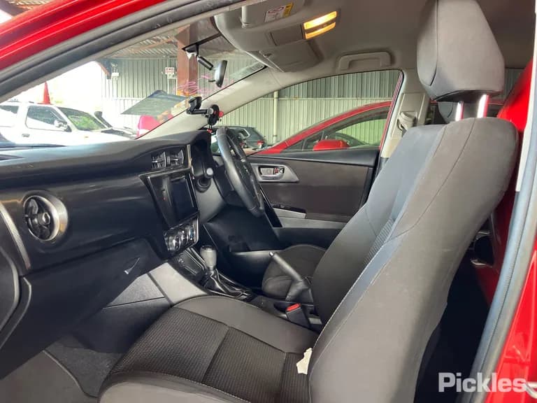 2017 Toyota Corolla Used VIN JTNKU3JE80J559892 – exterior detail 2017 Toyota Corolla Used VIN JTNKU3JE80J559892 – exterior detail