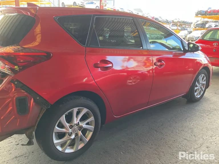 2017 Toyota Corolla Used VIN JTNKU3JE80J559892 – photo 19 2017 Toyota Corolla Used VIN JTNKU3JE80J559892 – photo 19