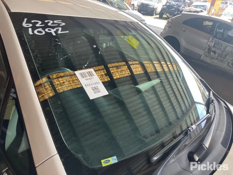 2009 Toyota Corolla Used VIN JTNKU52E401094683 – photo 23 2009 Toyota Corolla Used VIN JTNKU52E401094683 – photo 23