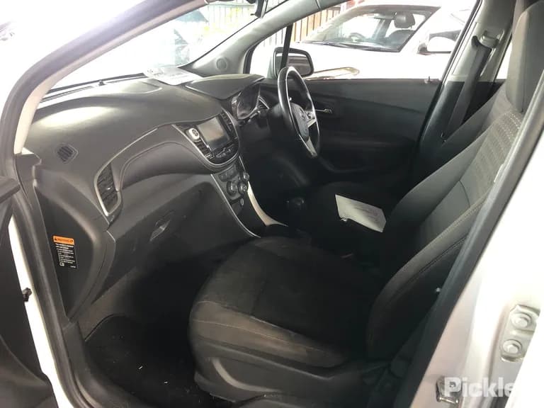 2017 Holden Trax Used VIN KL3BA7689HB222958 – exterior detail 2017 Holden Trax Used VIN KL3BA7689HB222958 – exterior detail