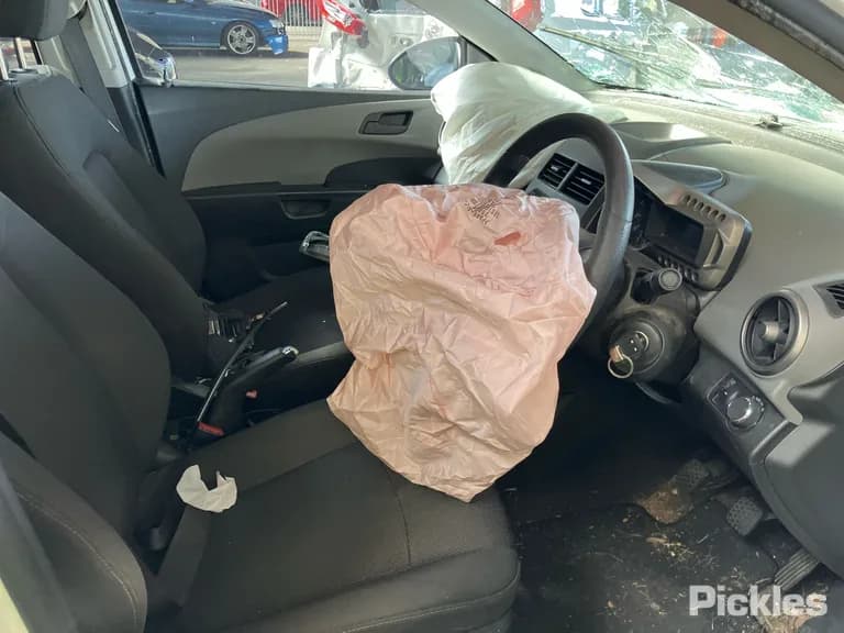 2013 Holden Barina Used VIN KL3TF48E9EB505936 – rear exterior 2013 Holden Barina Used VIN KL3TF48E9EB505936 – rear exterior