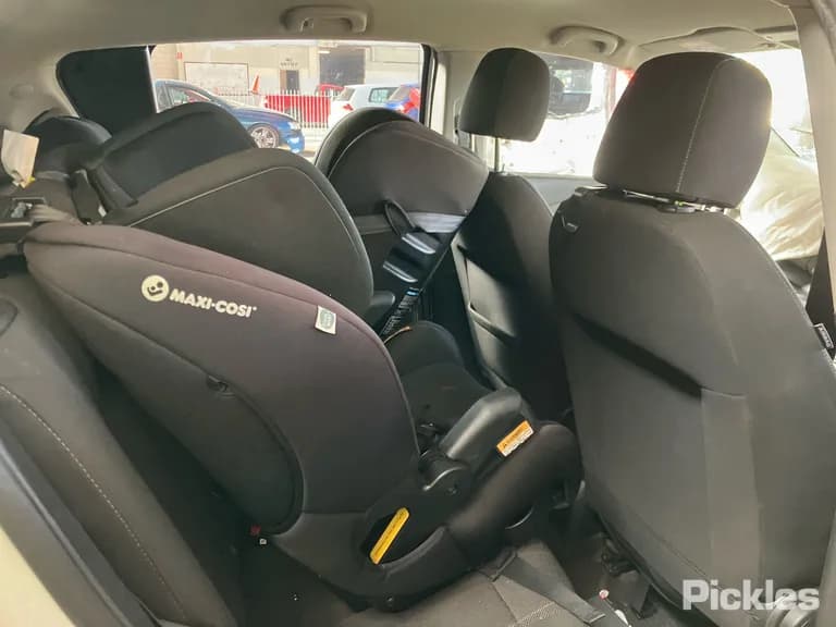 2013 Holden Barina Used VIN KL3TF48E9EB505936 – engine bay 2013 Holden Barina Used VIN KL3TF48E9EB505936 – engine bay