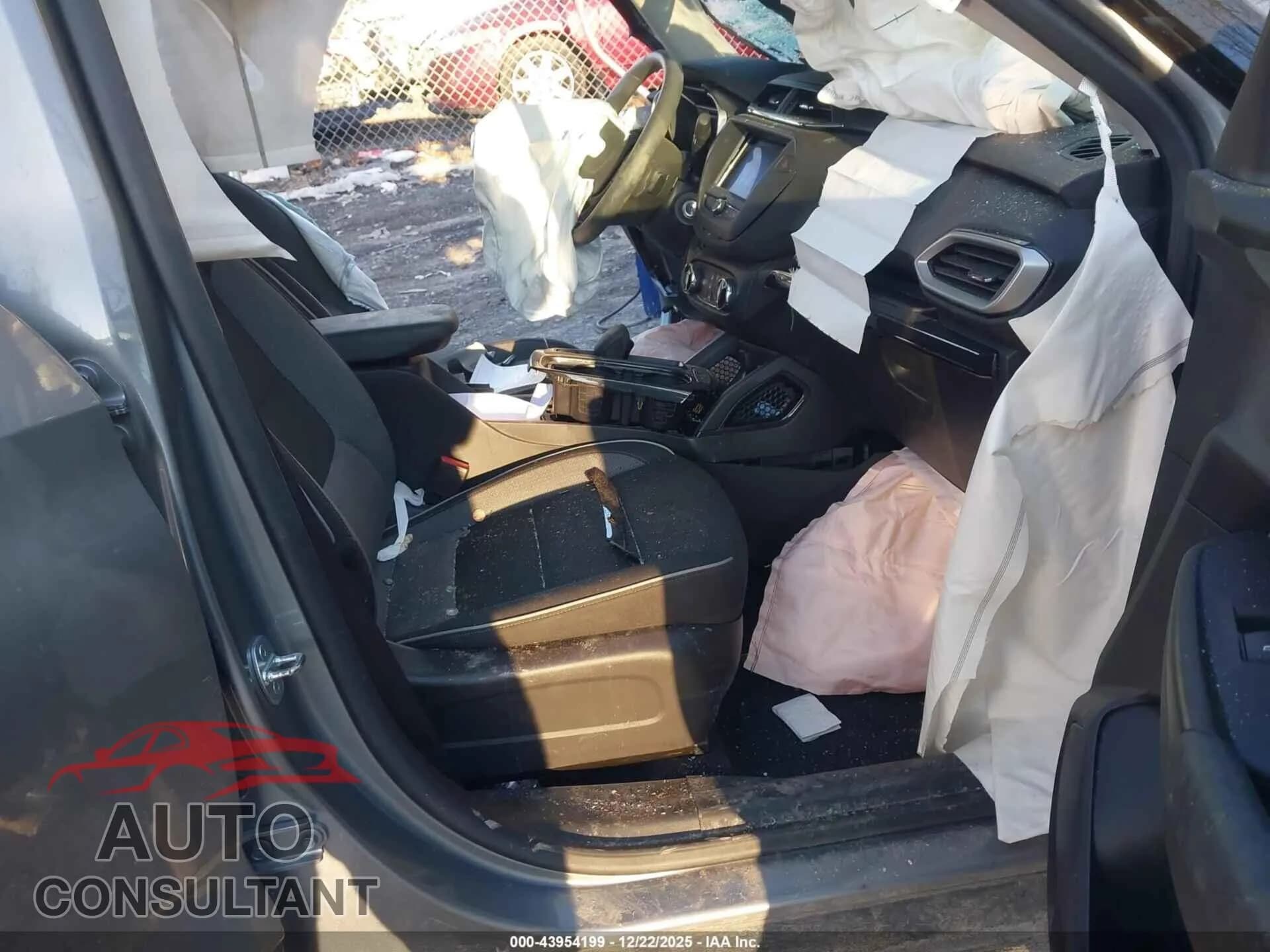 2023 CHEVROLET TRAILBLAZER Damaged VIN KL79MNSLXPB146594 – interior seats 2023 CHEVROLET TRAILBLAZER Damaged VIN KL79MNSLXPB146594 – interior seats