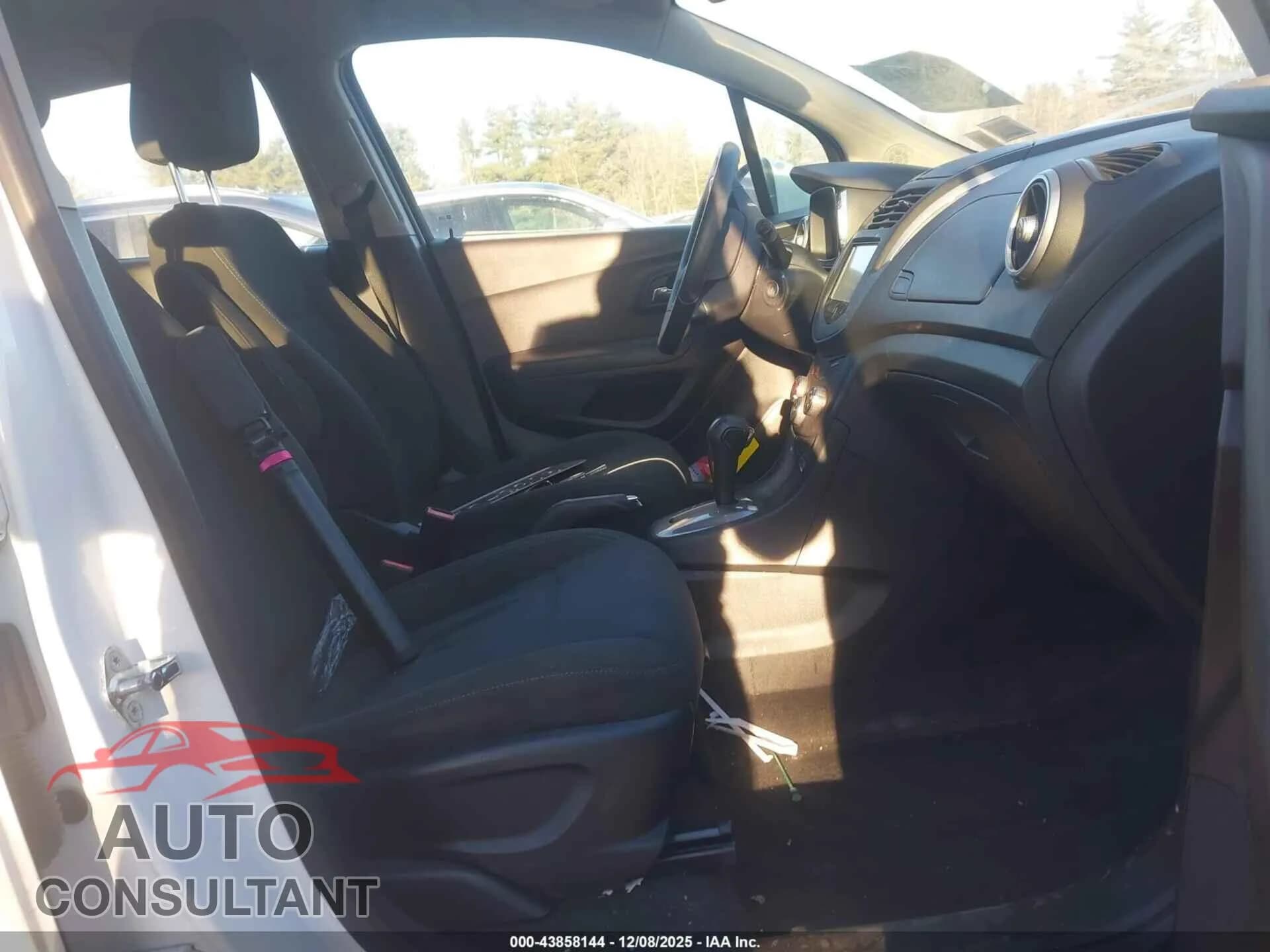 2015 CHEVROLET TRAX Damaged VIN KL7CJPSB8FB104540 – interior seats 2015 CHEVROLET TRAX Damaged VIN KL7CJPSB8FB104540 – interior seats