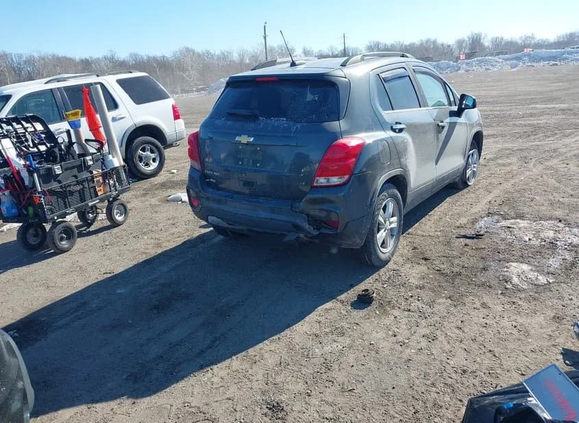 2018 CHEVROLET Trax Used VIN KL7CJPSB8JB726192 – photo 16 2018 CHEVROLET Trax Used VIN KL7CJPSB8JB726192 – photo 16