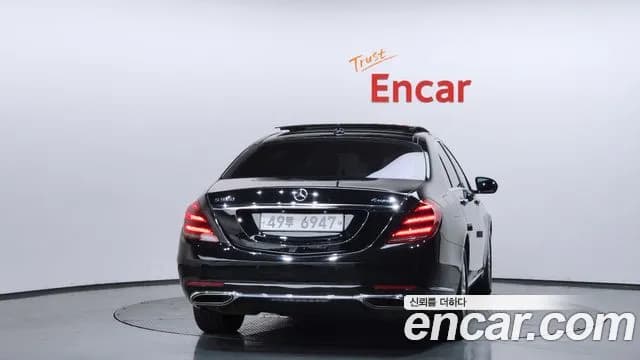 2018 Mercedes-Benz S-Class W222 S560L 4MATIC Sold VIN KL90A4AFGJZ5GC007 – interior seats 2018 Mercedes-Benz S-Class W222 S560L 4MATIC Sold VIN KL90A4AFGJZ5GC007 – interior seats