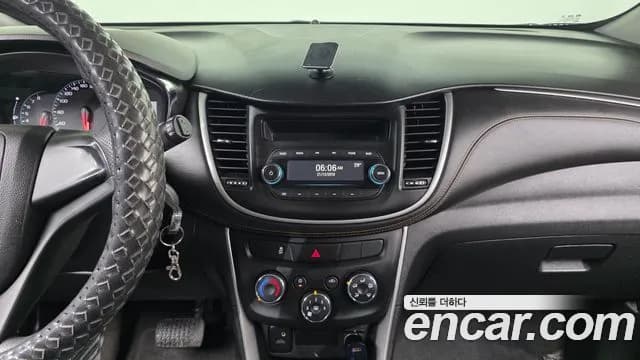 2017 Chevrolet The New Trax 1.4 LS Sold VIN KLABA76BDHB103257 – interior seats 2017 Chevrolet The New Trax 1.4 LS Sold VIN KLABA76BDHB103257 – interior seats