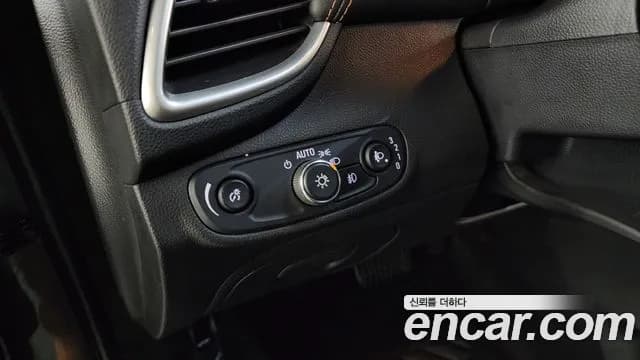 2018 Chevrolet The New Trax 1.4 LT Sold VIN KLABA76BDJB529738 – side profile 2018 Chevrolet The New Trax 1.4 LT Sold VIN KLABA76BDJB529738 – side profile