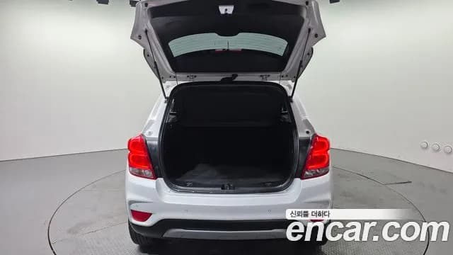 2019 Chevrolet The New Trax 1.4 Premier Sold VIN KLABA76BDKB809791 – trunk area 2019 Chevrolet The New Trax 1.4 Premier Sold VIN KLABA76BDKB809791 – trunk area