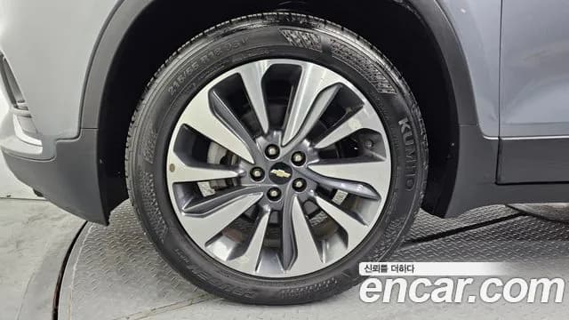 2019 Chevrolet The New Trax 1.4 Premier Sold VIN KLABA76BDKB861451 – front exterior 2019 Chevrolet The New Trax 1.4 Premier Sold VIN KLABA76BDKB861451 – front exterior
