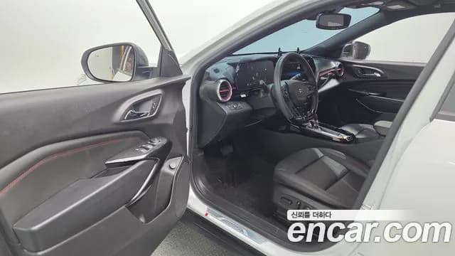 2025 Chevrolet Trax Crossover 1.2 RS Sold VIN KLALA582DSC074828 – trunk area 2025 Chevrolet Trax Crossover 1.2 RS Sold VIN KLALA582DSC074828 – trunk area