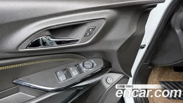 2025 Chevrolet Trax Crossover 1.2 ACTIV Sold VIN KLALA582DSC284927 – trunk area 2025 Chevrolet Trax Crossover 1.2 ACTIV Sold VIN KLALA582DSC284927 – trunk area