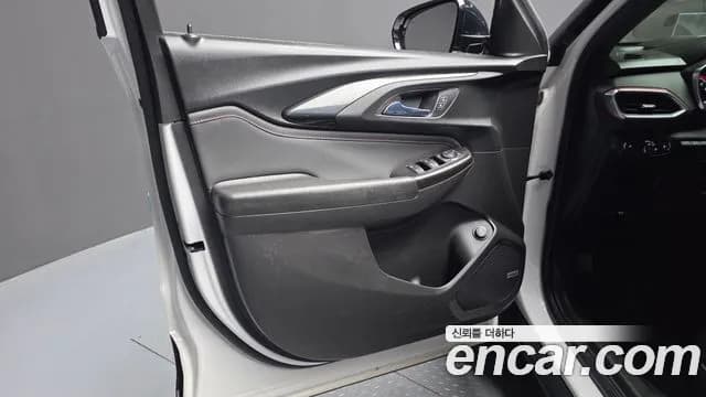 2021 Chevrolet Trailblazer 1.3 Turbo 4WD Sold VIN KLAPD56LDMB072829 – trunk area 2021 Chevrolet Trailblazer 1.3 Turbo 4WD Sold VIN KLAPD56LDMB072829 – trunk area