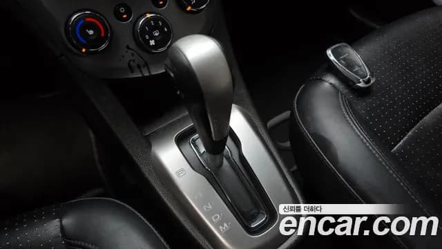2017 Chevrolet The New Aveo Sedan 1.4 Turbo LT Sold VIN KLATA69BDHB086394 – interior seats 2017 Chevrolet The New Aveo Sedan 1.4 Turbo LT Sold VIN KLATA69BDHB086394 – interior seats