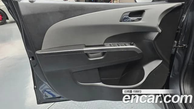 2017 Chevrolet The New Aveo Sedan 1.4 Turbo LT Sold VIN KLATA69BDHB086394 – photo 28 2017 Chevrolet The New Aveo Sedan 1.4 Turbo LT Sold VIN KLATA69BDHB086394 – photo 28