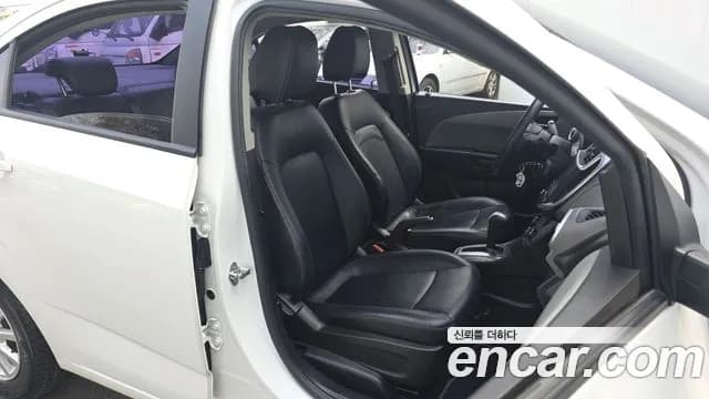 2017 Chevrolet The New Aveo Sedan 1.4 Turbo LS Sold VIN KLATA69BDHB101494 – interior seats 2017 Chevrolet The New Aveo Sedan 1.4 Turbo LS Sold VIN KLATA69BDHB101494 – interior seats