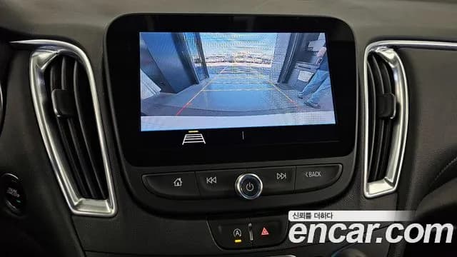 2020 Chevrolet The New Malibu 1.3 Turbo LT Sold VIN KLAZA69LDLB356400 – exterior detail 2020 Chevrolet The New Malibu 1.3 Turbo LT Sold VIN KLAZA69LDLB356400 – exterior detail