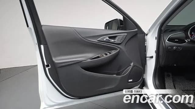 2022 Chevrolet The New Malibu 1.3 Turbo Redline Sold VIN KLAZA69LDNB539813 – interior seats 2022 Chevrolet The New Malibu 1.3 Turbo Redline Sold VIN KLAZA69LDNB539813 – interior seats
