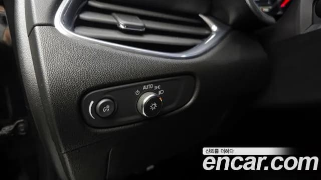 2018 Chevrolet All New Malibu 1.5 Turbo Perfect Black Sold VIN KLAZA69SDJB059665 – photo 30 2018 Chevrolet All New Malibu 1.5 Turbo Perfect Black Sold VIN KLAZA69SDJB059665 – photo 30