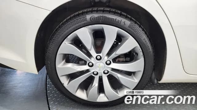 2017 Chevrolet All New Malibu 2.0 Turbo LTZ Sold VIN KLAZA69XDHB744690 – front exterior 2017 Chevrolet All New Malibu 2.0 Turbo LTZ Sold VIN KLAZA69XDHB744690 – front exterior