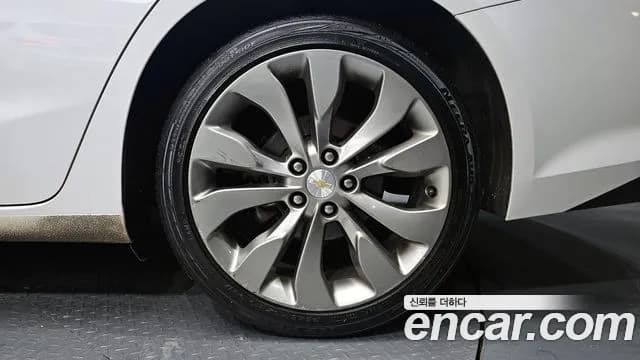 2017 Chevrolet All New Malibu 2.0 Turbo LTZ Sold VIN KLAZA69XDHB777289 – trunk area 2017 Chevrolet All New Malibu 2.0 Turbo LTZ Sold VIN KLAZA69XDHB777289 – trunk area