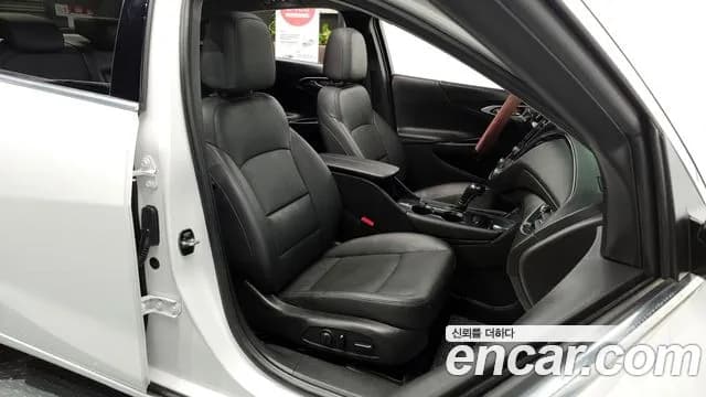 2019 Chevrolet The New Malibu 2.0 Turbo Premier Sold VIN KLAZA69XDKB102028 – rear exterior 2019 Chevrolet The New Malibu 2.0 Turbo Premier Sold VIN KLAZA69XDKB102028 – rear exterior