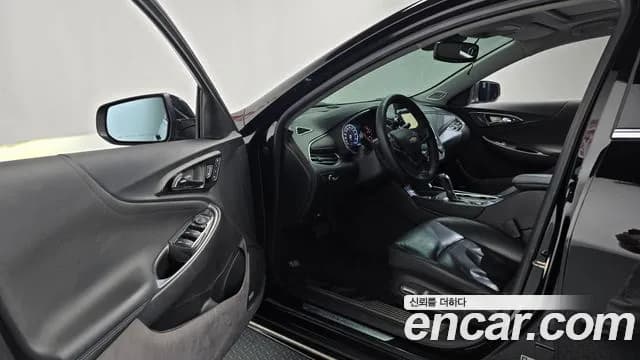 2019 Chevrolet The New Malibu 2.0 Turbo Premier Sold VIN KLAZA69XDKB102542 – trunk area 2019 Chevrolet The New Malibu 2.0 Turbo Premier Sold VIN KLAZA69XDKB102542 – trunk area