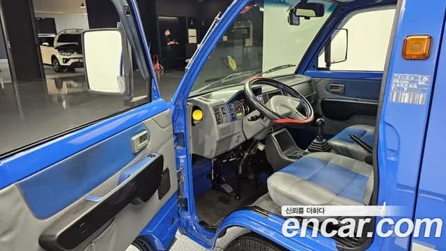 2021 Chevrolet New Damas 5-Seater Coach Sold VIN KLY2B11SDMC208808 – exterior detail 2021 Chevrolet New Damas 5-Seater Coach Sold VIN KLY2B11SDMC208808 – exterior detail