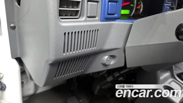 2021 Chevrolet New Labo Long Cargo-Deck Super Sold VIN KLY2B51EDMC204071 – exterior detail 2021 Chevrolet New Labo Long Cargo-Deck Super Sold VIN KLY2B51EDMC204071 – exterior detail