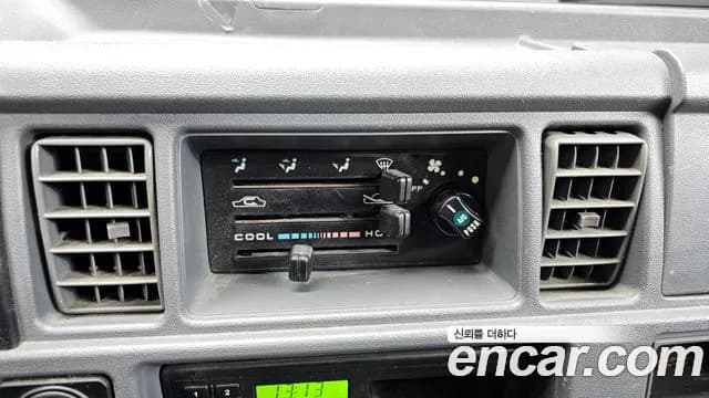 2019 Chevrolet New Labo jackknifed Long cargo Sold VIN KLY2B51MDKC214463 – trunk area 2019 Chevrolet New Labo jackknifed Long cargo Sold VIN KLY2B51MDKC214463 – trunk area