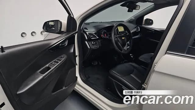 2019 Chevrolet The New Spark Premier Sold VIN KLYDC487DKC227780 – interior seats 2019 Chevrolet The New Spark Premier Sold VIN KLYDC487DKC227780 – interior seats