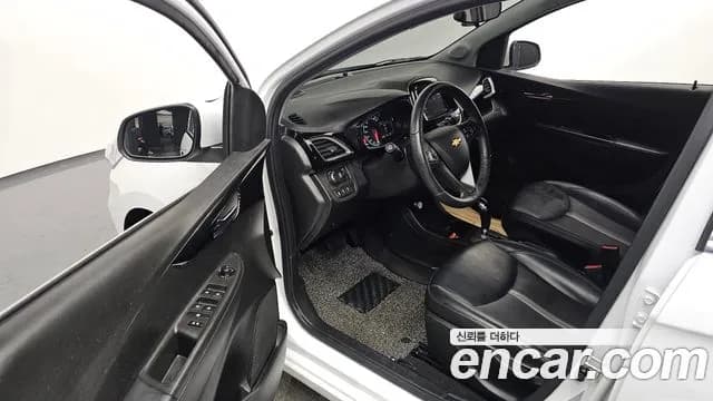 2021 Chevrolet The New Spark Premier Sold VIN KLYDC487DMC215549 – exterior detail 2021 Chevrolet The New Spark Premier Sold VIN KLYDC487DMC215549 – exterior detail