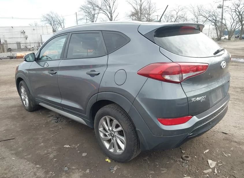2017 HYUNDAI Tucson Used VIN KM8J3CA23HU341180 – engine bay 2017 HYUNDAI Tucson Used VIN KM8J3CA23HU341180 – engine bay