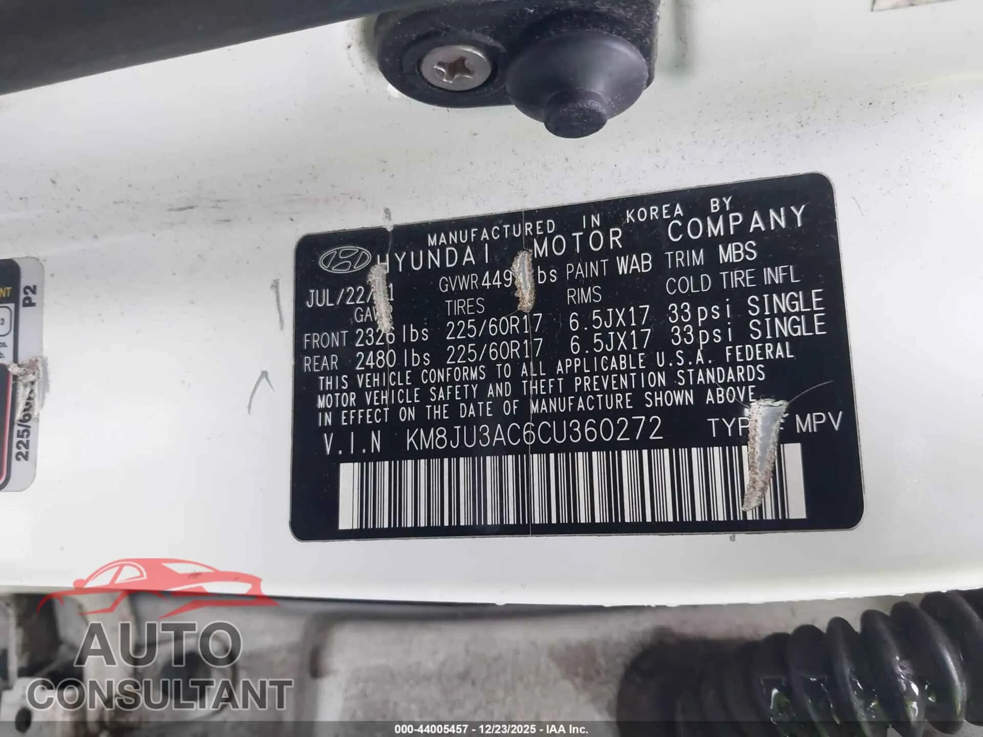 2012 HYUNDAI TUCSON Damaged VIN KM8JU3AC6CU360272 – trunk area 2012 HYUNDAI TUCSON Damaged VIN KM8JU3AC6CU360272 – trunk area