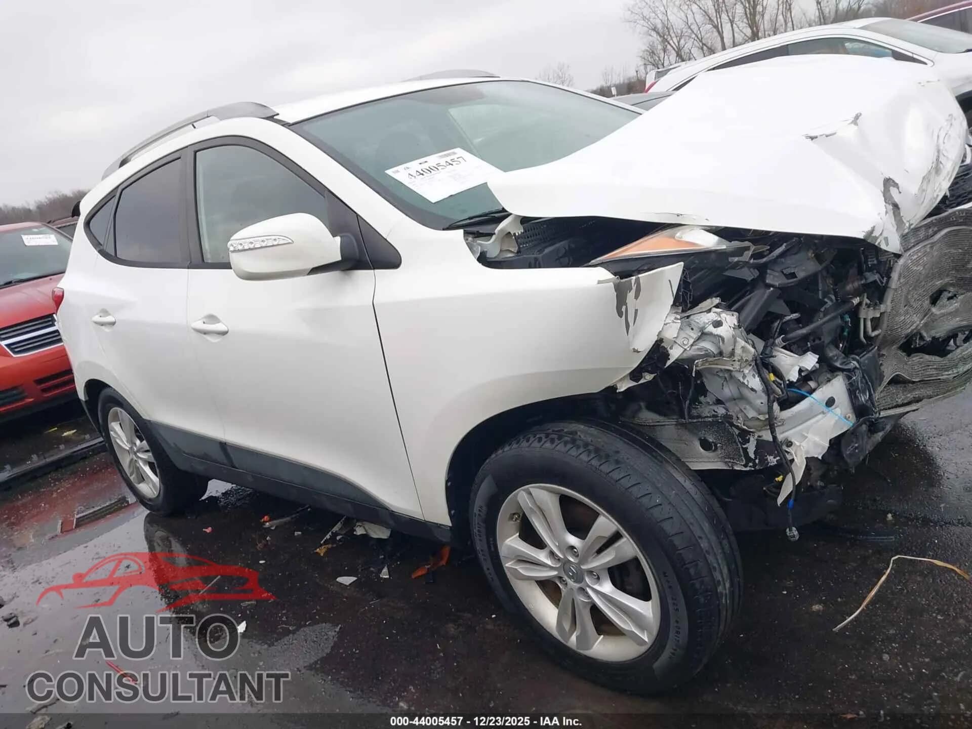 2012 HYUNDAI TUCSON Damaged VIN KM8JU3AC6CU360272 – photo 14 2012 HYUNDAI TUCSON Damaged VIN KM8JU3AC6CU360272 – photo 14