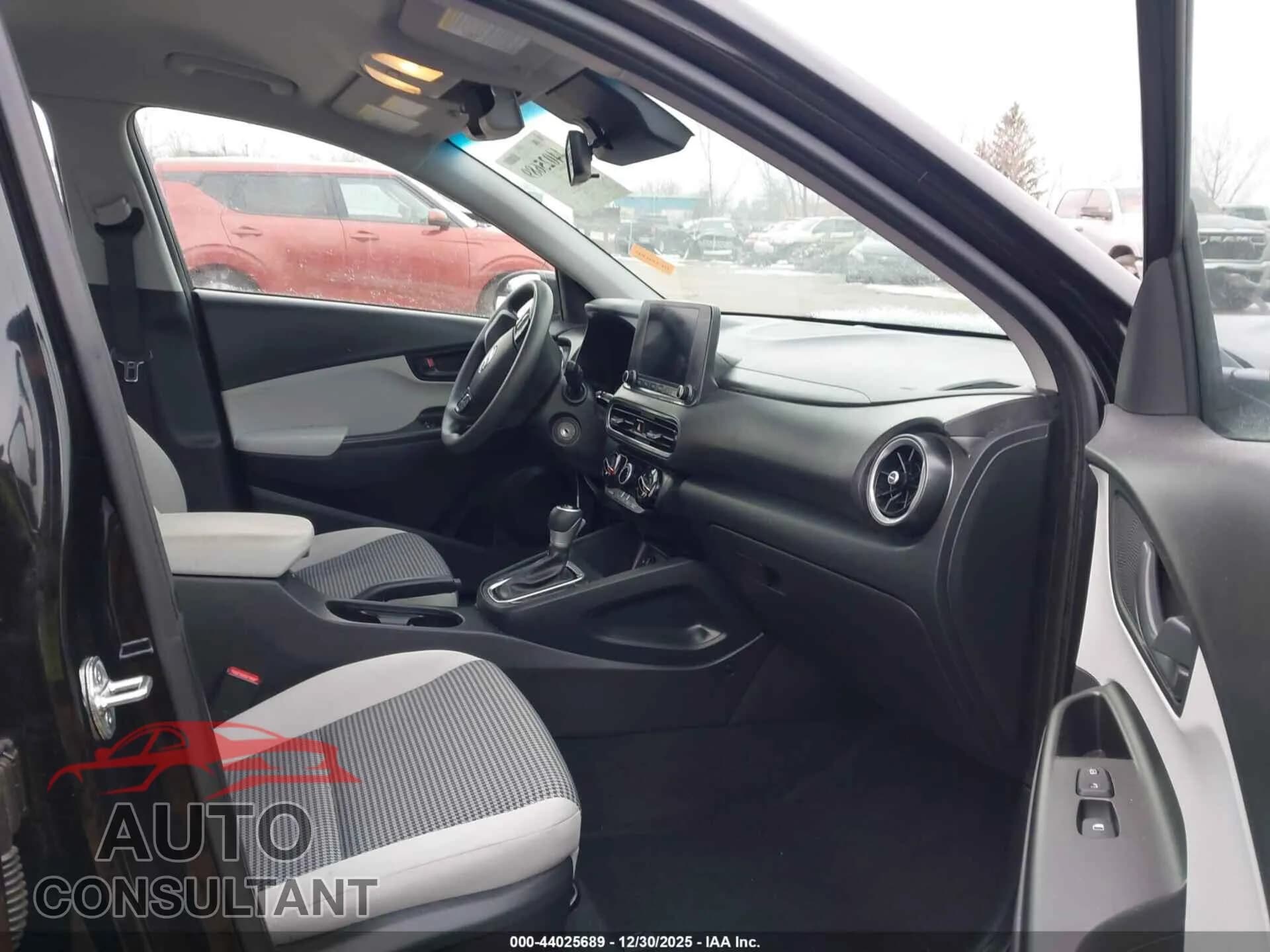 2022 HYUNDAI KONA Damaged VIN KM8K22AB6NU887954 – interior seats 2022 HYUNDAI KONA Damaged VIN KM8K22AB6NU887954 – interior seats